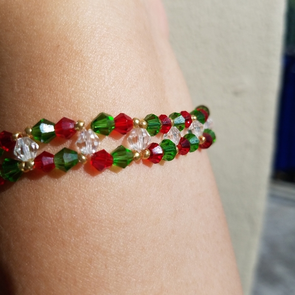 Handmade Christmas Eve Jolly Bracelet - Picture 9 of 11